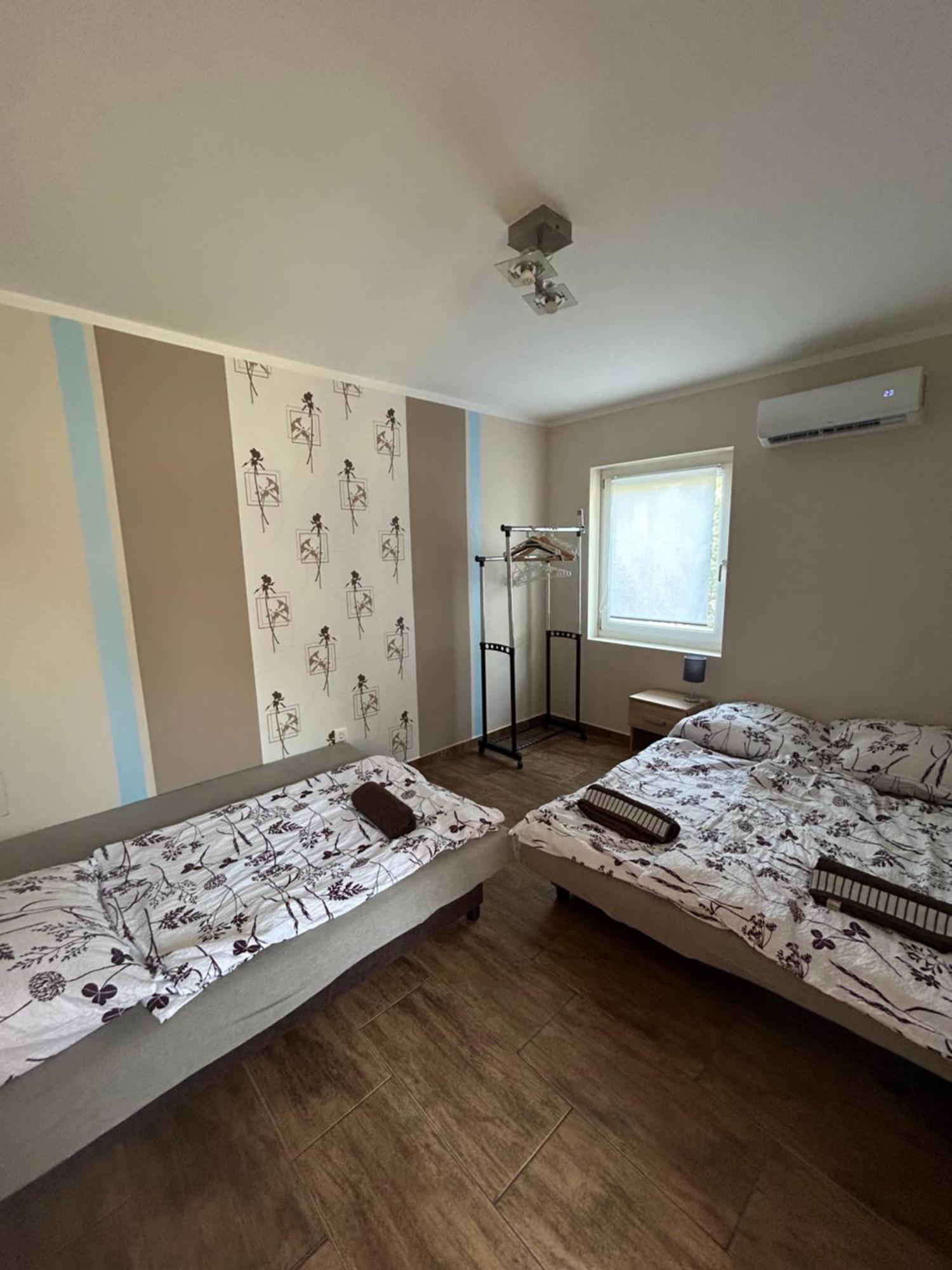 Babzsi Nyaralo Villa Vonyarcvashegy Exterior foto